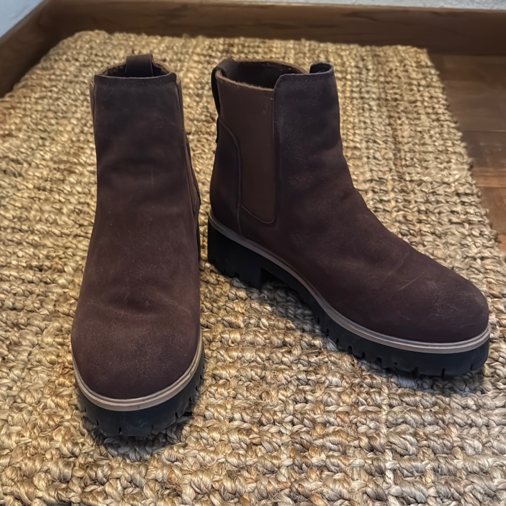 Eddie Bauer Brown Suede Ankle Boots